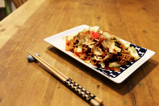 Yakisoba (Japanese fried noodles with sauce)