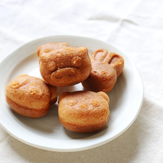 Bite-sized Kasutera (Bite-sized sponge cake)