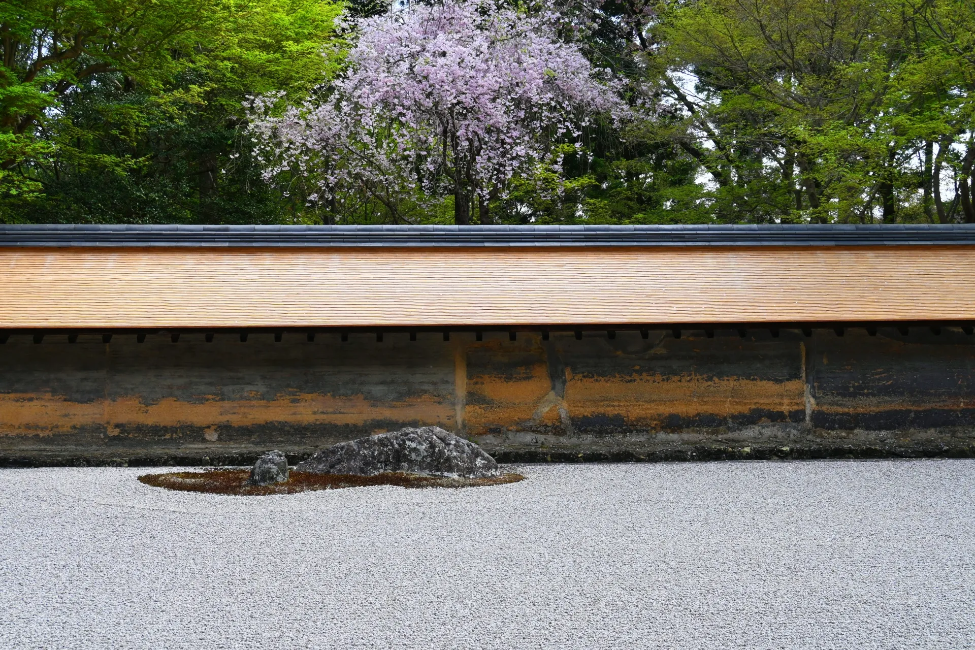 Abrazar la simplicidad: el minimalismo japonés en la decoración del hogar