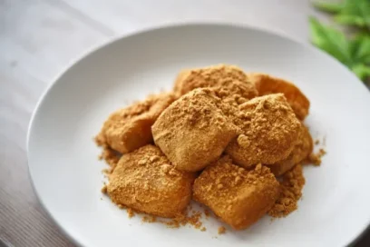 Warabi mochi japonais