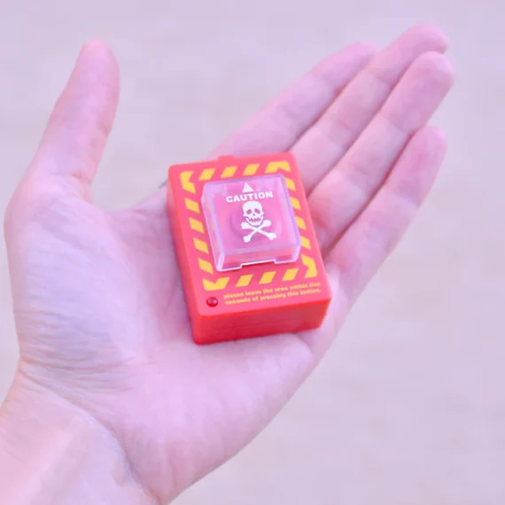 Self-Destruct Button Capsule Toy10