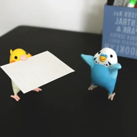 Cheerful Parrot Desk Buddy02